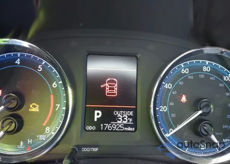 2018 Toyota Corolla Le from USA, damaged, VIN 2T1BURHE4JC071470